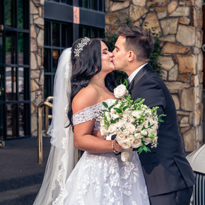 Wedding photography at Crest Hollow Country Club at Crest Hollow Country Club GDEF-20