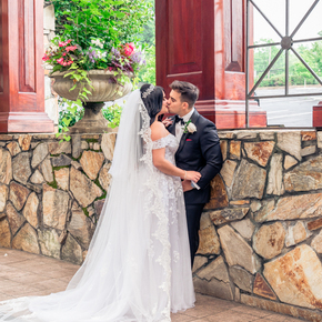 Wedding photography at Crest Hollow Country Club at Crest Hollow Country Club GDEF-23